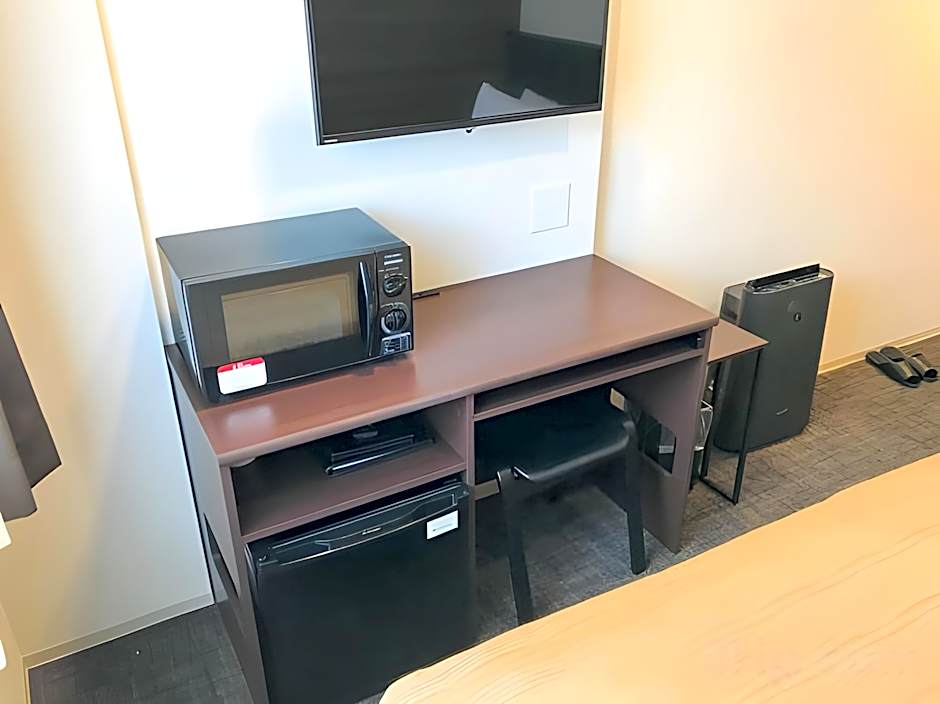 HOTEL LiVEMAX SENDAI KOKUBUNCHO