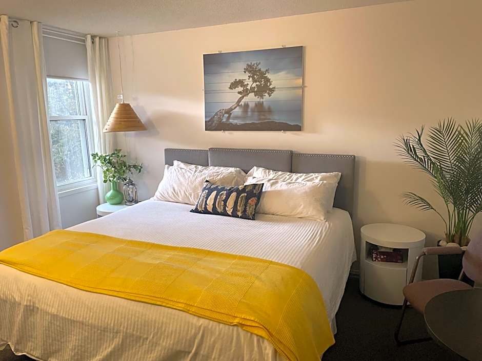 Paradise Inn On the Beach