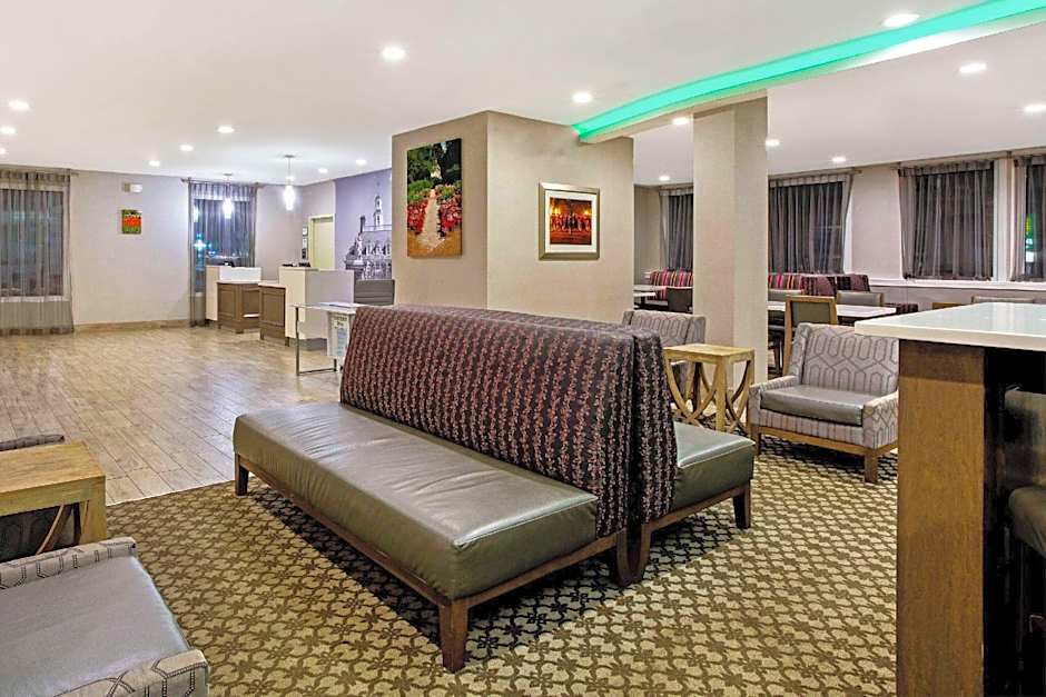 La Quinta Inn & Suites by Wyndham Williamsburg Historic Area