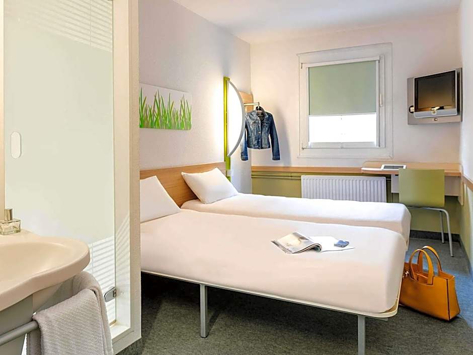 ibis budget Duisburg City am Innenhafen