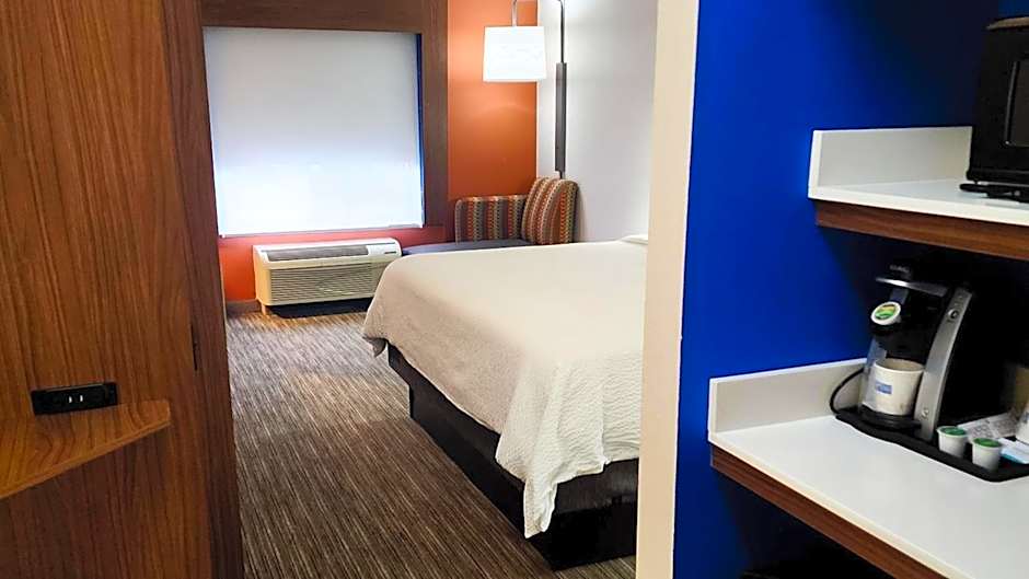 Holiday Inn Express Hotel & Suites Chicago South Lansing By IHG