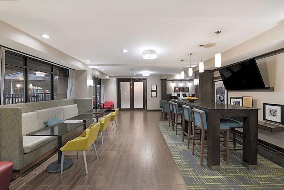 Hampton Inn By Hilton Marshall