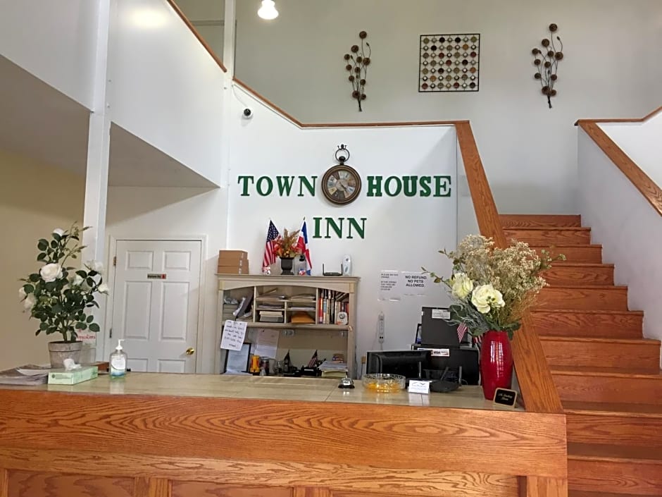 Town House Inn