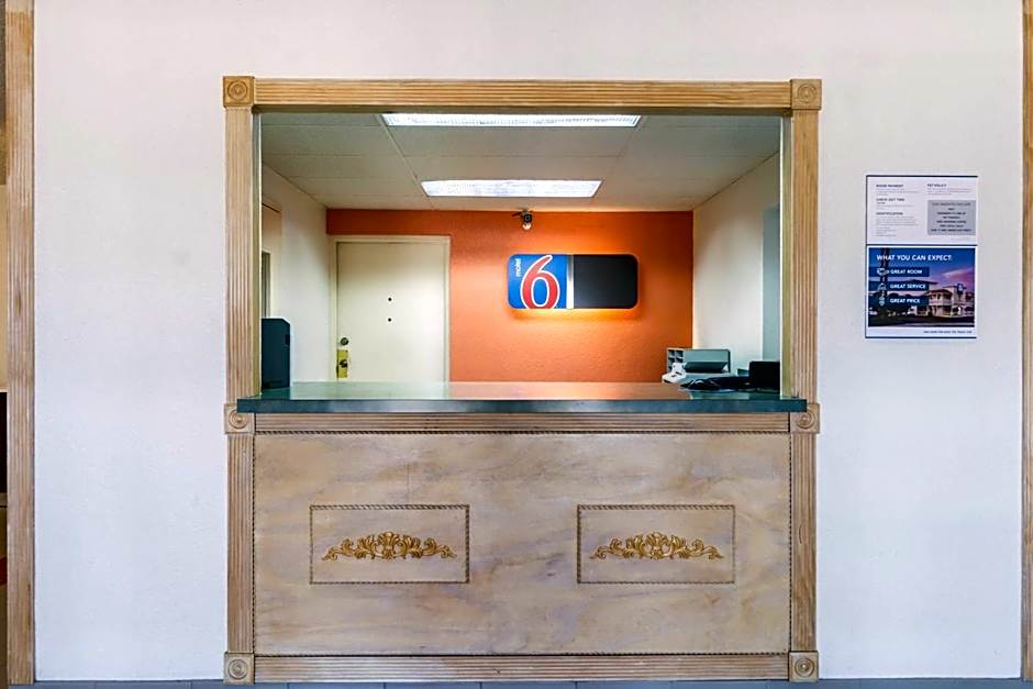Motel 6-Arkadelphia, AR