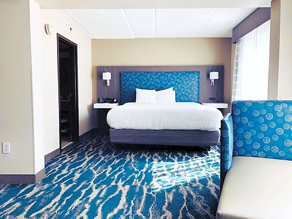 Comfort Inn & Suites Greenville Near East Carolina University