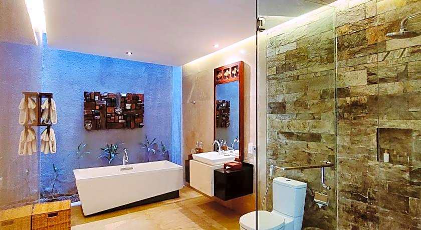 Seminyak Icon - by Karaniya Experience