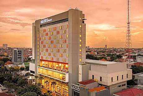 HARRIS Hotel & Conventions Gubeng