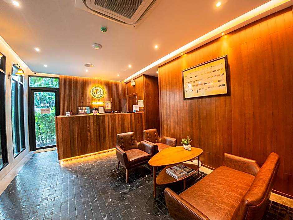 J4 Samui Hotel - SHA Plus