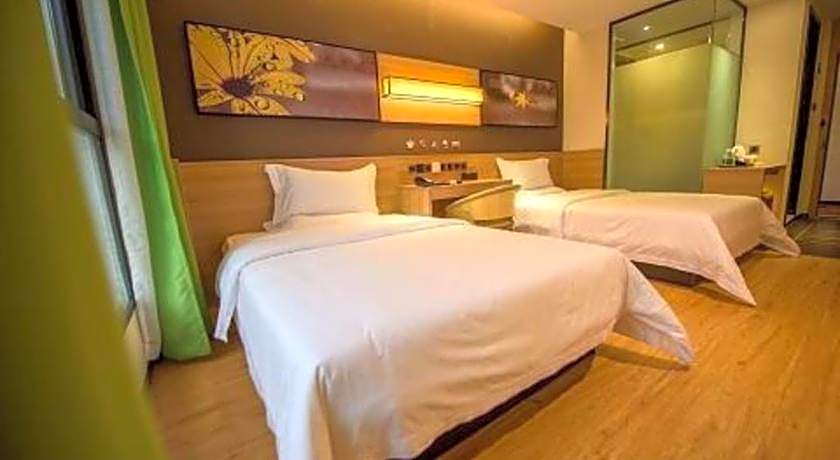 IU Hotel Chengdu Pengzhou Municipal Government Branch