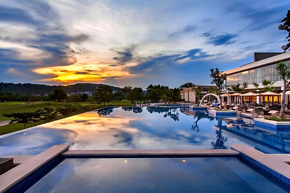 Radisson Golf And Convention Center Batam