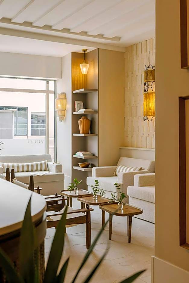 Lumière Hotel Centre Ville