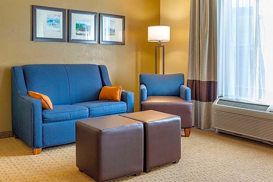 Comfort Suites Lancaster Amish Country