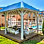 Gray Inn & Suites