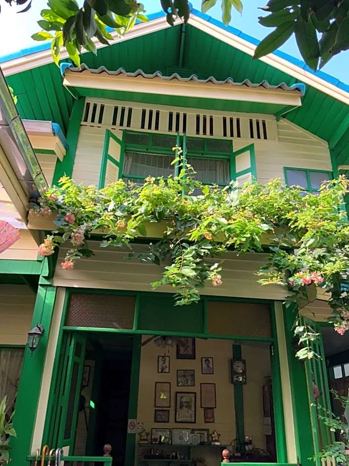 Baan Tepa Boutique House