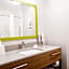 Hampton Inn & Suites Chicago/St. Charles
