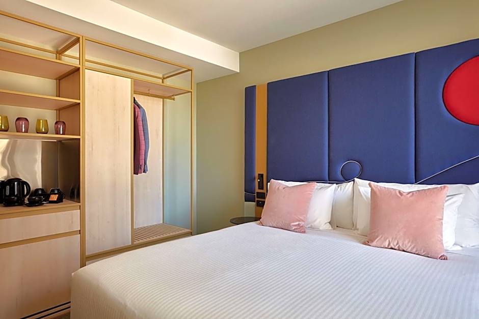 Quincy Hotel Melbourne