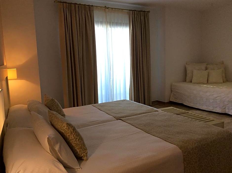 Hotel Doña Lola Zahara