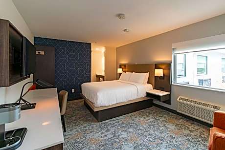 Queen Room - Non-Smoking