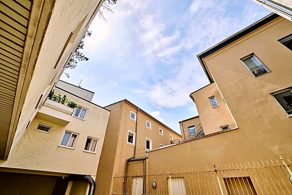 Herdegen Rooms - Self Check-in