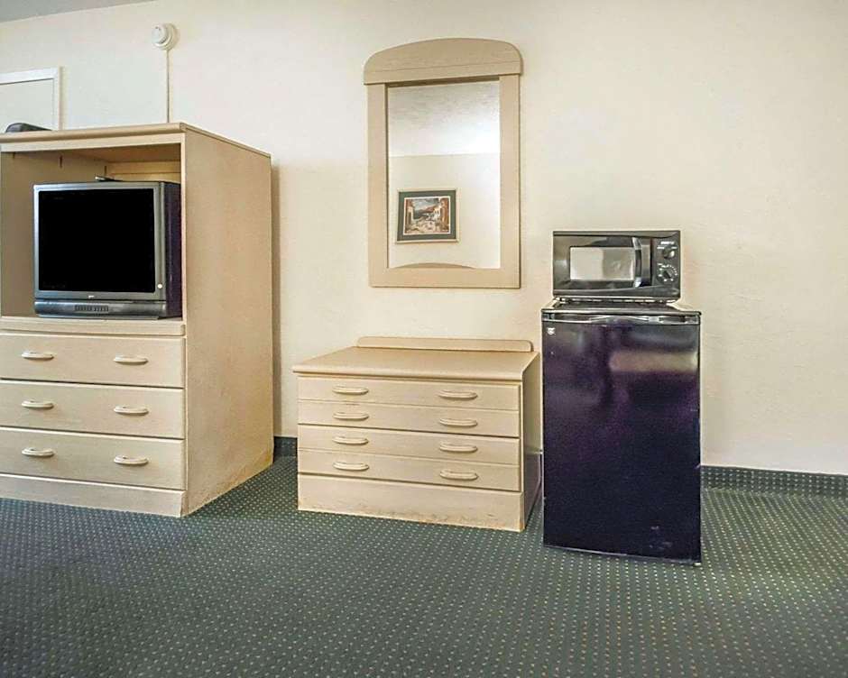 Rodeway Inn Gainesville - University Area