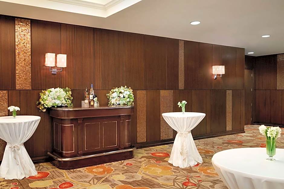 Embassy Suites By Hilton Los Angeles Glendale