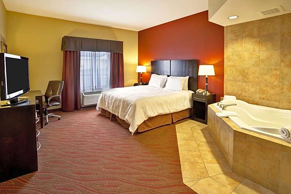 Photo 1 of 1 of 1 King Bed, Whirlpool