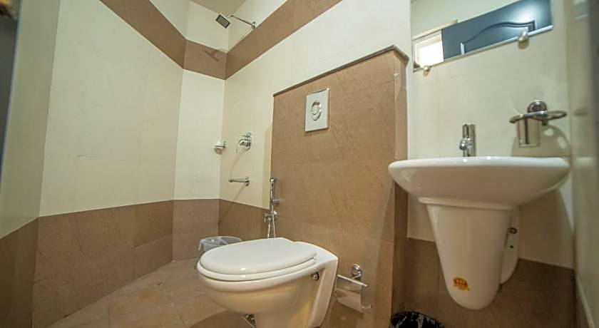 SOUTH GATE RESIDENCY