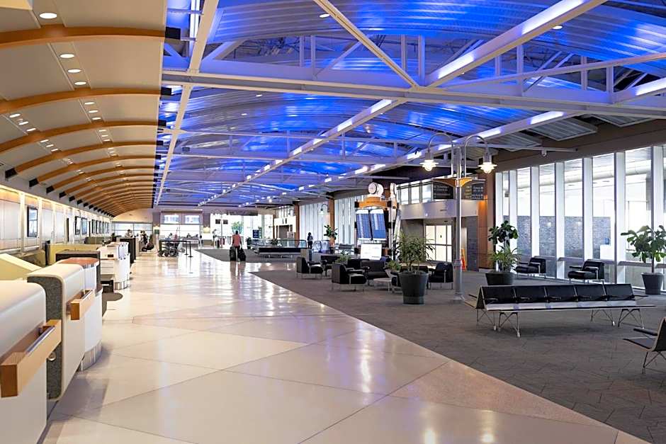 Holiday Inn Express Hotel & Suites Greensboro - Airport Area By IHG