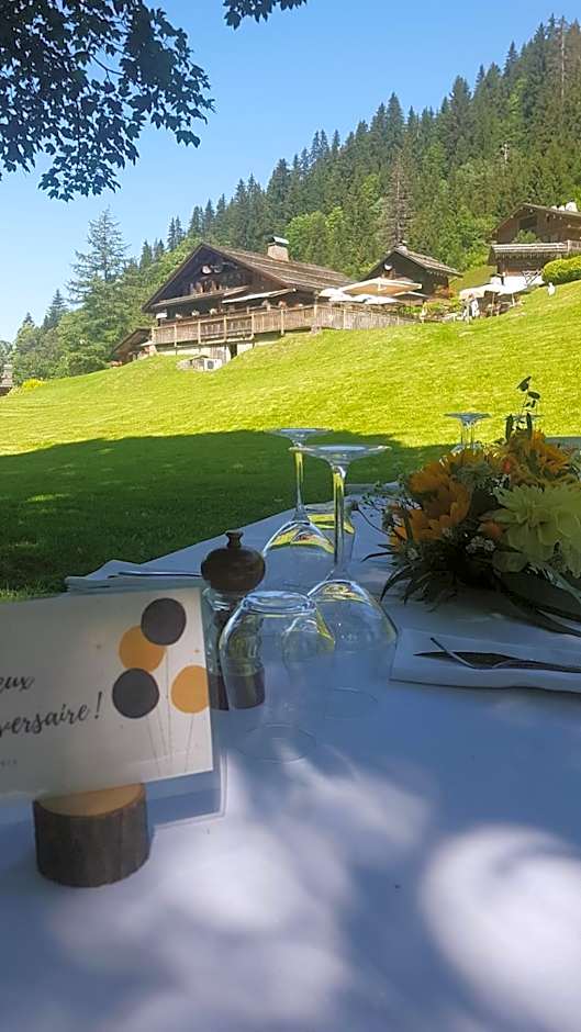 Les Chalets de la Serraz