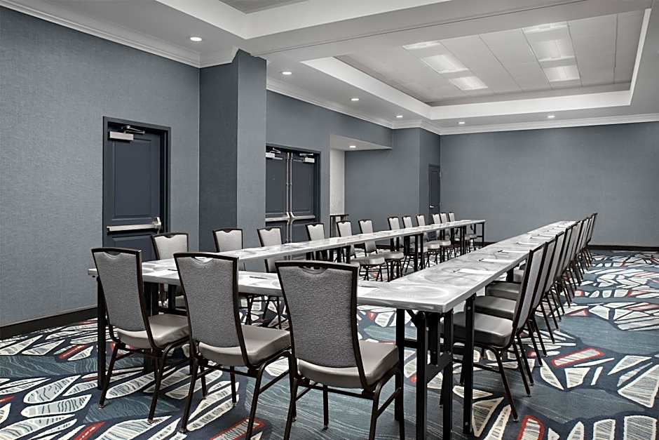 Embassy Suites By Hilton Birmingham / Hoover