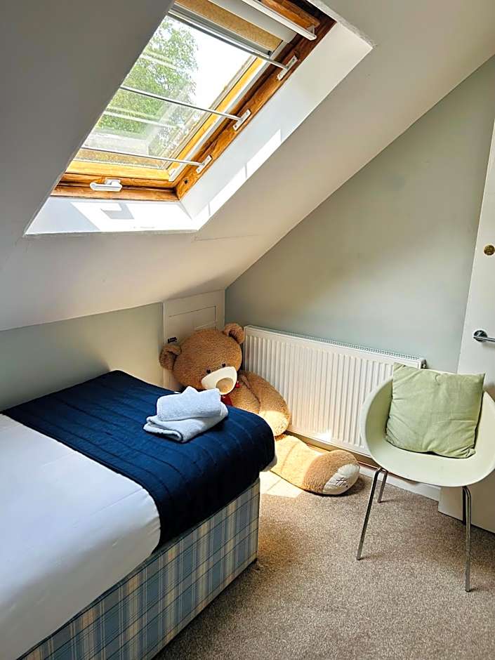 Guestling Hall Hotel