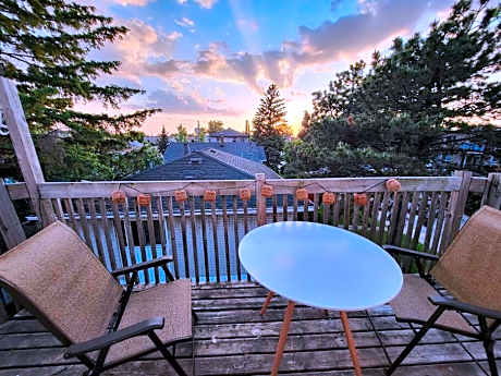 Cozy 2BR in VieuxLongueuil +parking 14min Downtown