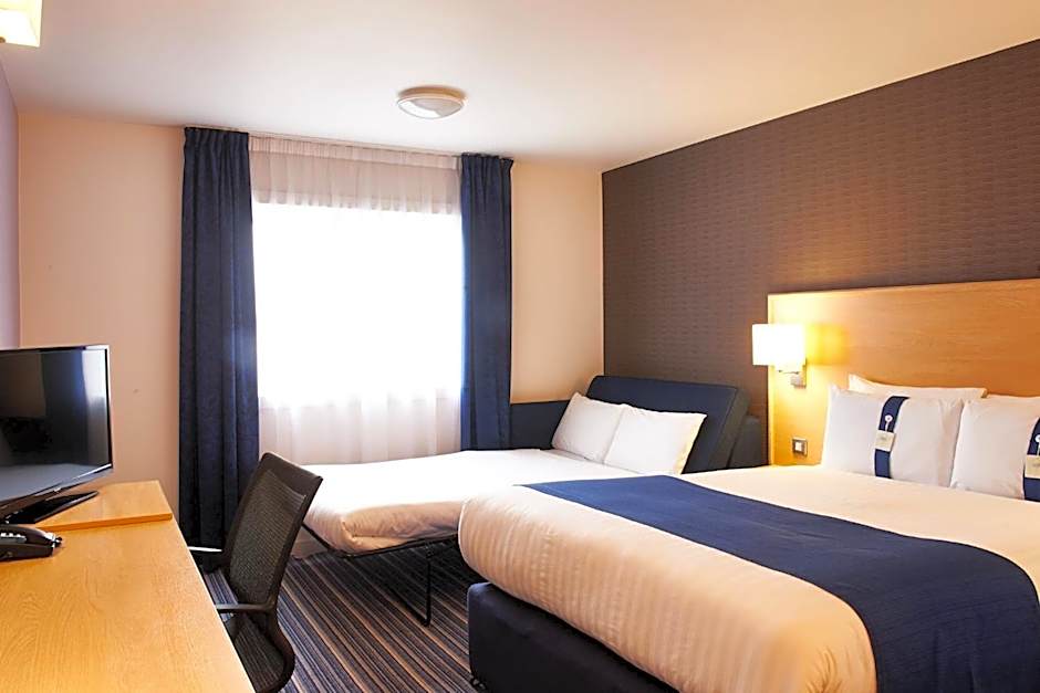Holiday Inn Express Manchester Airport By IHG