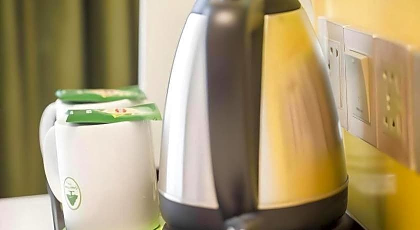 Vatica Tianjin Jinnan District AEON Shopping Plaza Hotel