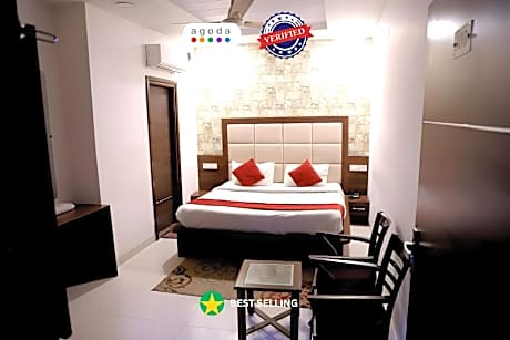 Goroomgo Hollywood Heights Amritsar