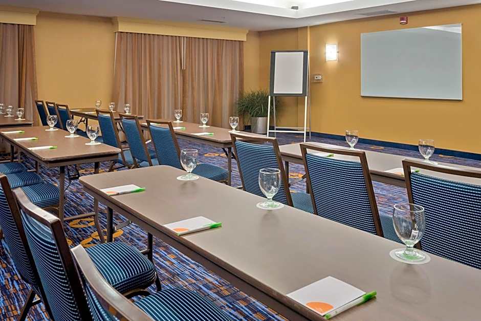 Courtyard by Marriott Winston-Salem Hanes Mall