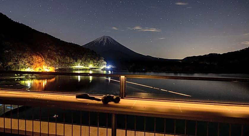 Shoji Lake Hotel