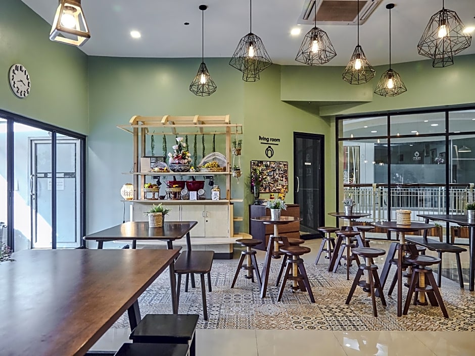 Hom hostel & Cooking club