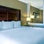 Comfort Inn & Suites At CrossPlex Village