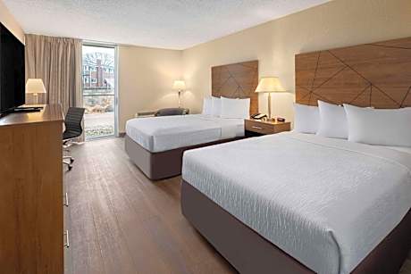 2 Double Beds Non-Smoking