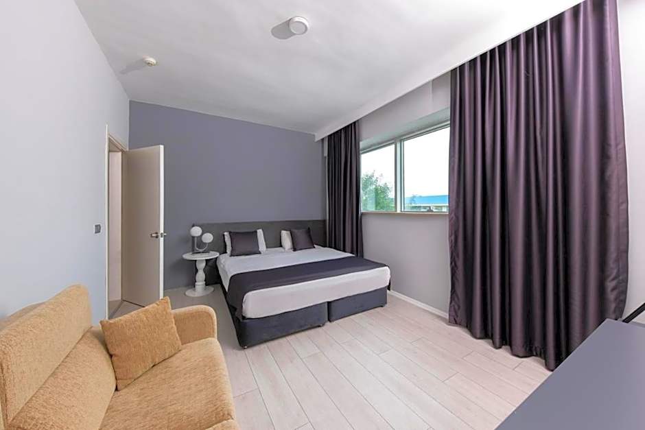 Expo Park Hotel