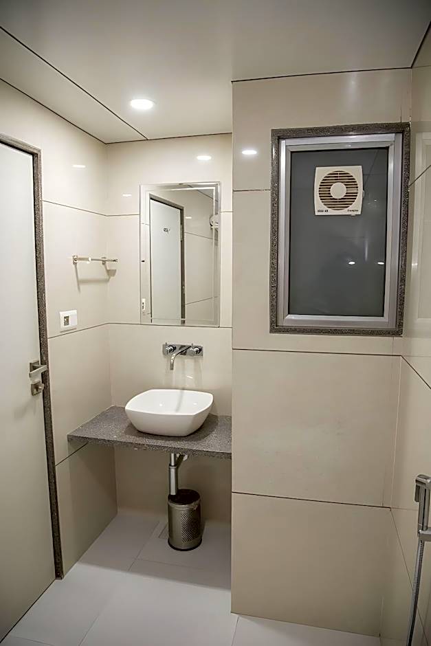 Hotel Orange International