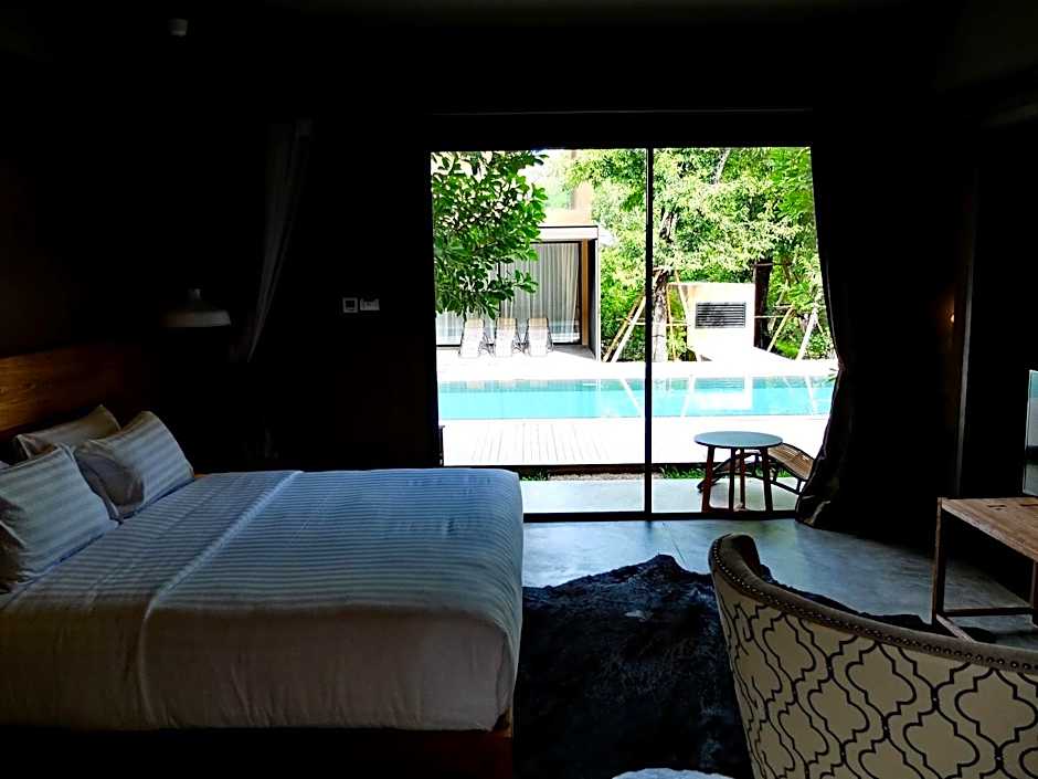 Monaz River Kwai Kanchanaburi