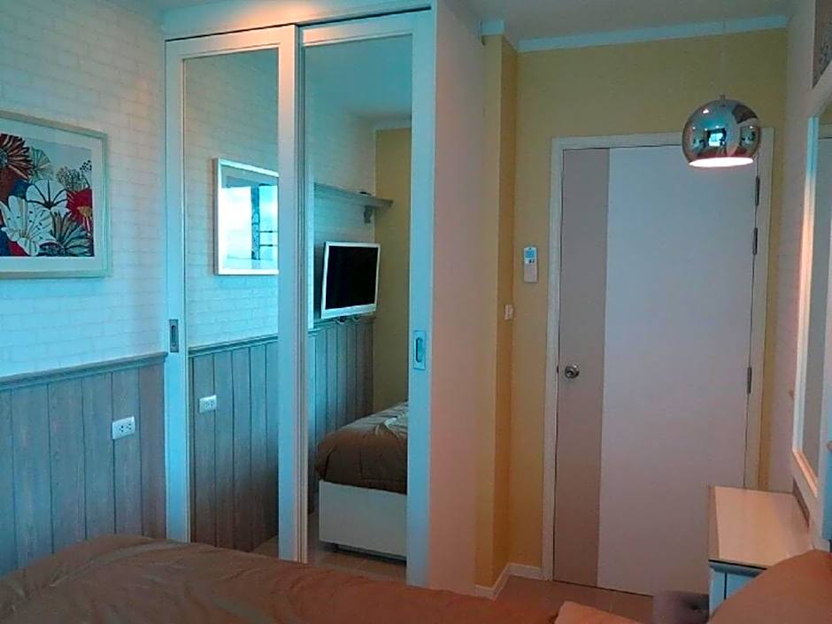 Lumpini Parkbeach Pattaya Pool View