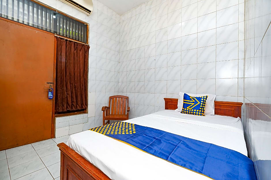 SPOT ON 2011 Hotel Mekar Sari