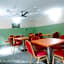 Sycamore Royals Hotel Jahi