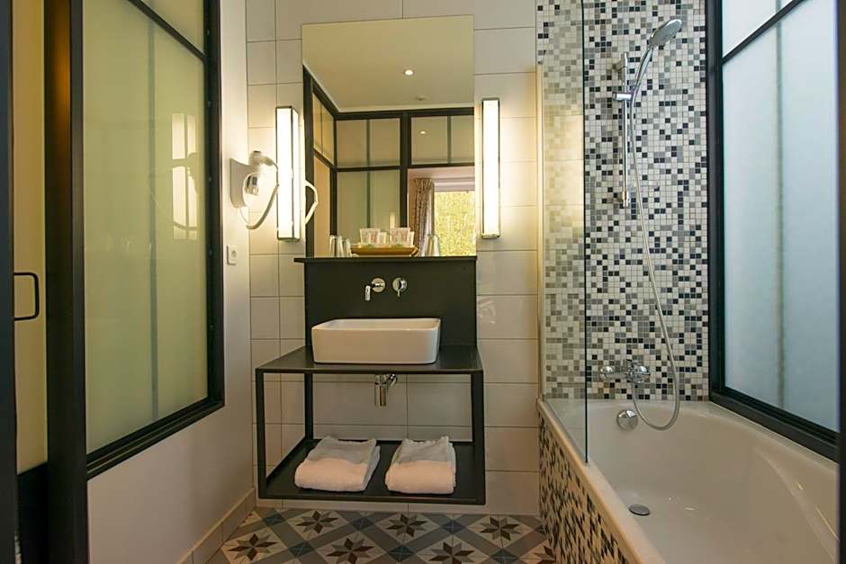 Le Manoir du Lys, The Originals Relais (Relais du Silence)