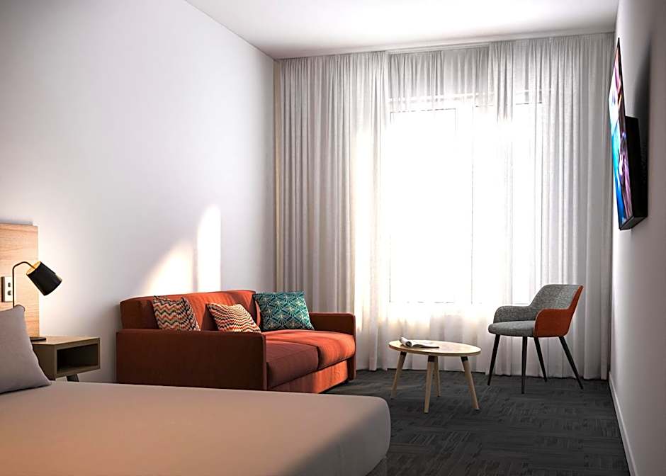 Toms Court Hotel
