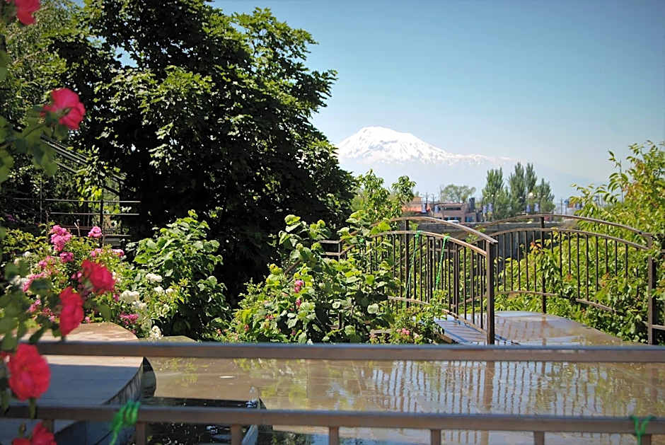 Olympia Garden Hotel