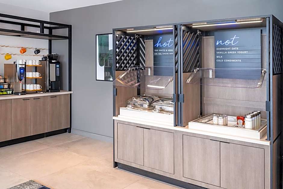 Atwell Suites Miami Brickell by IHG